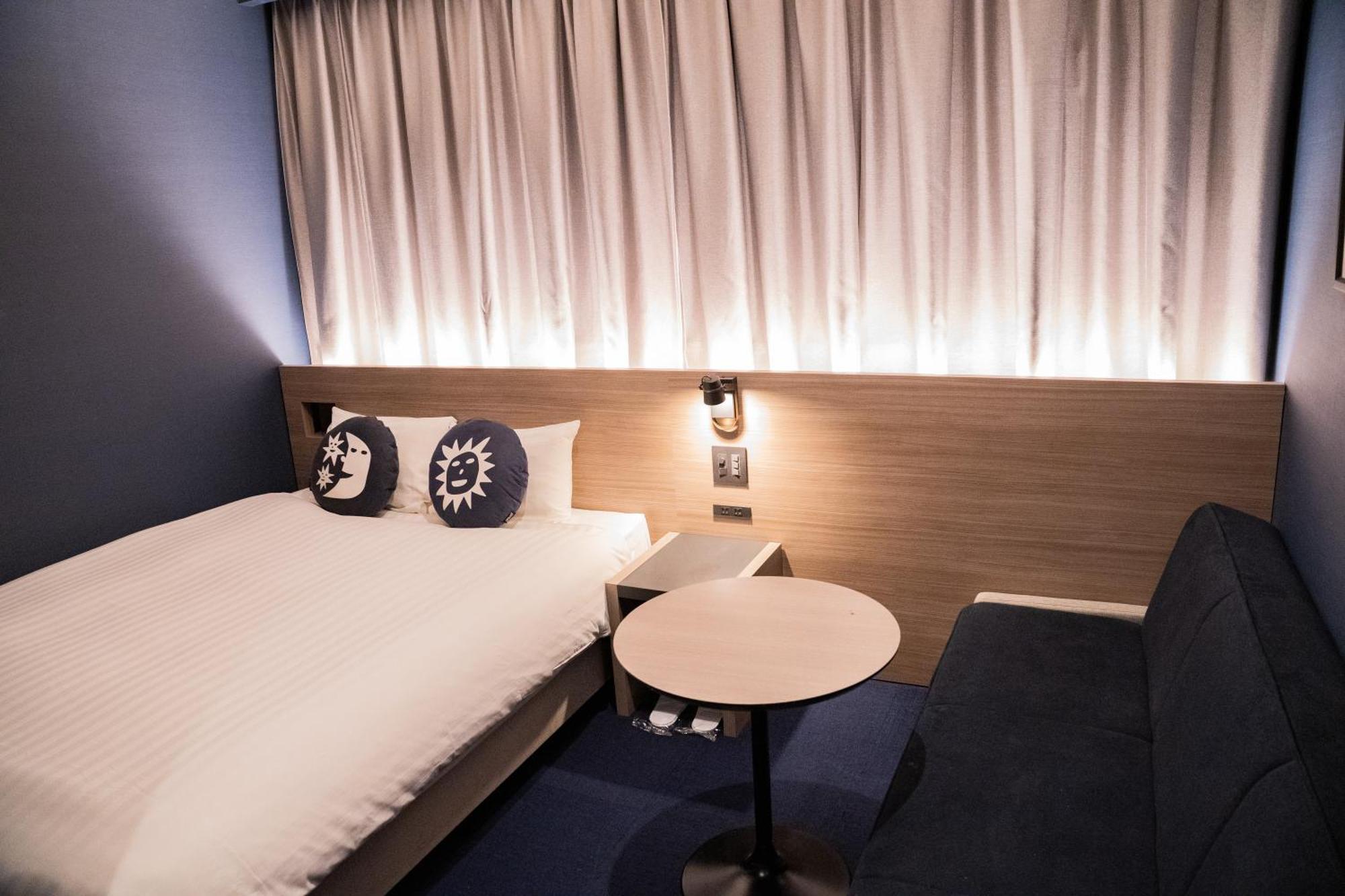 Hotel She, Osaka Zewnętrze zdjęcie