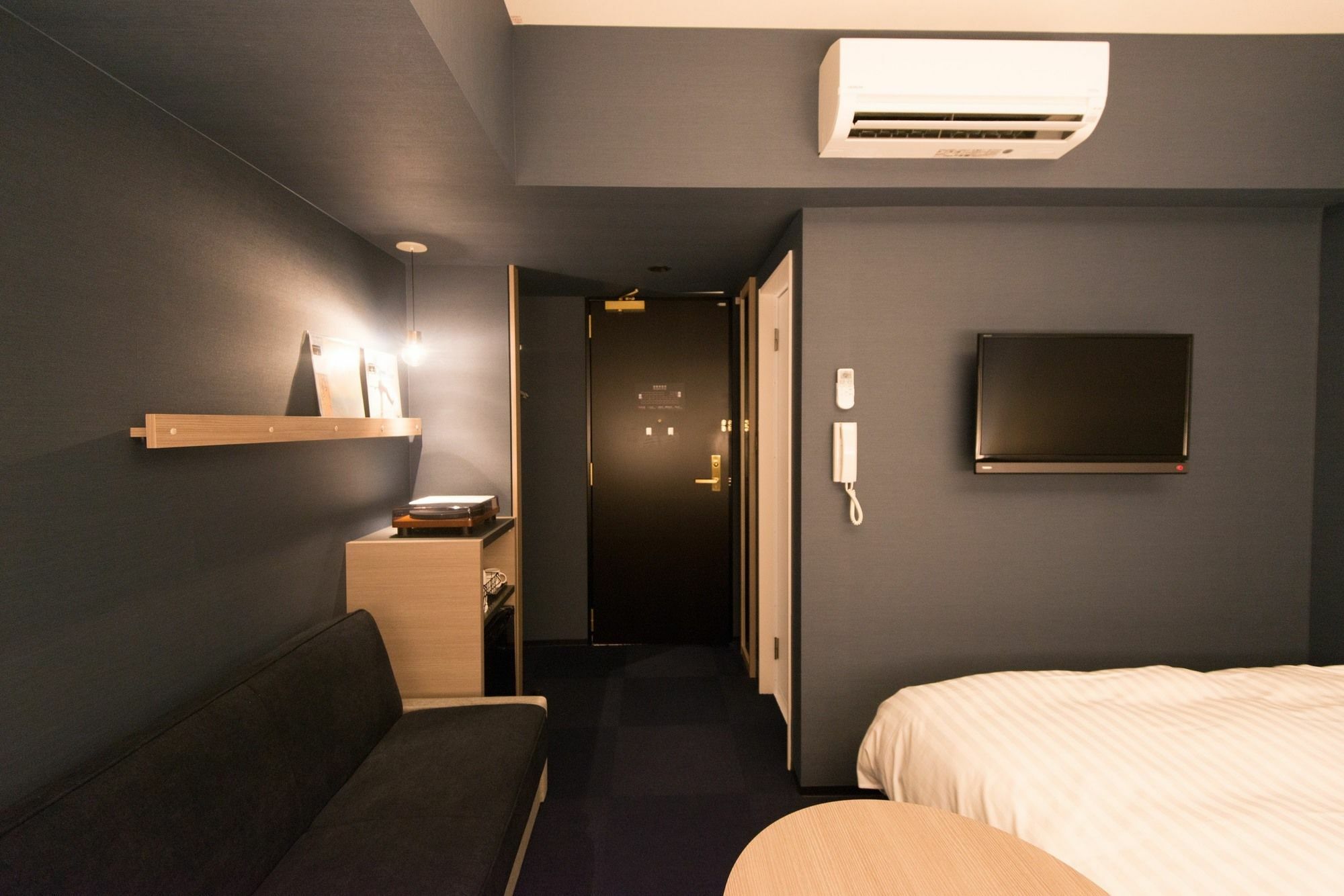 Hotel She, Osaka Zewnętrze zdjęcie